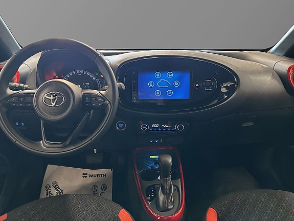 Toyota Aygo X 9 of 11
