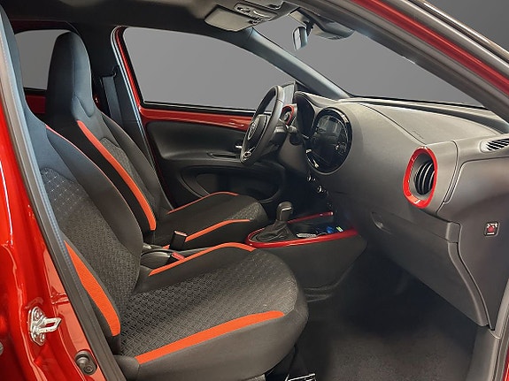 Toyota Aygo X 7 of 11