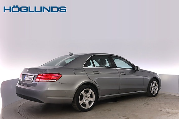 Mercedes-Benz E220 3 of 21