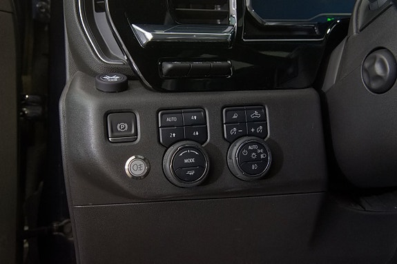 Chevrolet Silverado 1500 16 of 23