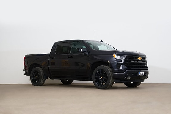Chevrolet Silverado 1500 3 of 5