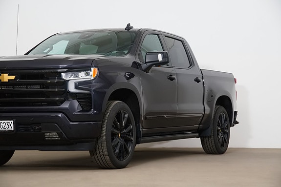 Chevrolet Silverado 1500 2 of 5