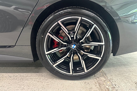 BMW i4 20 of 24