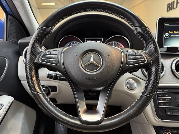 Mercedes-Benz GLA220 d 12 of 20