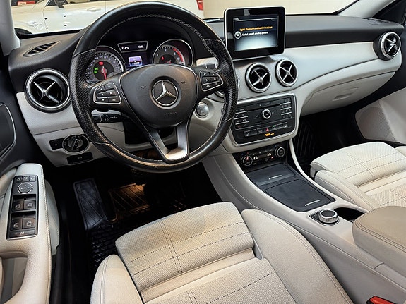 Mercedes-Benz GLA220 d 10 of 20