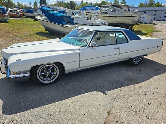 Cadillac Deville