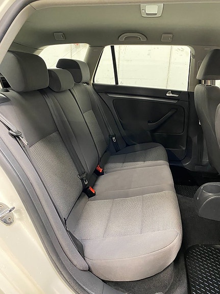 Volkswagen Golf V 12 of 13