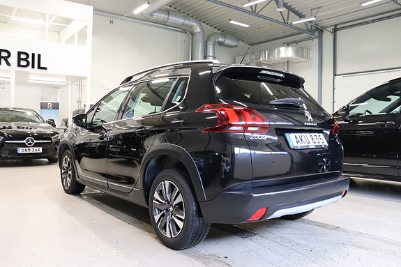 Peugeot 2008 4 of 5