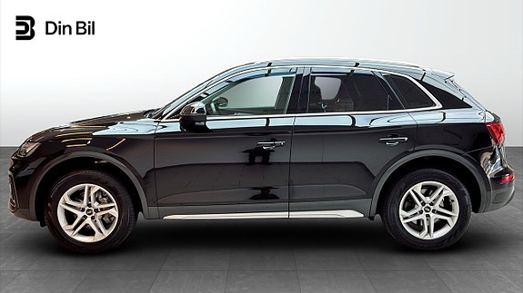 Audi Q5 2 of 5
