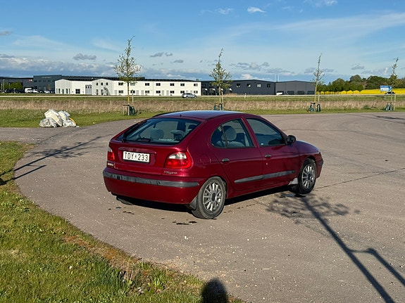 Renault Megane I 5 of 5