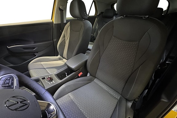 Volkswagen T-Roc 11 of 15