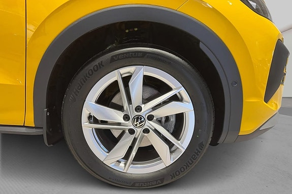 Volkswagen T-Roc 8 of 15