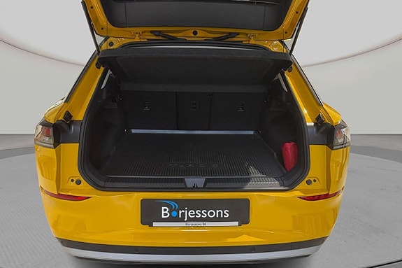 Volkswagen T-Roc 9 of 15