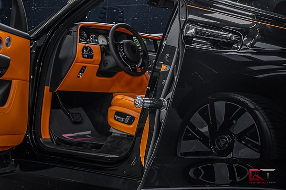 Rolls Royce Cullinan 6 of 27