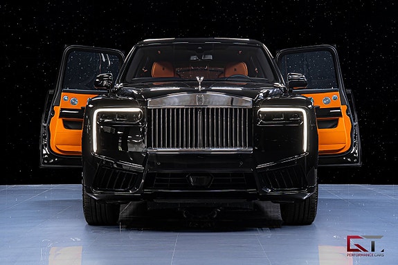 Rolls Royce Cullinan 3 of 5