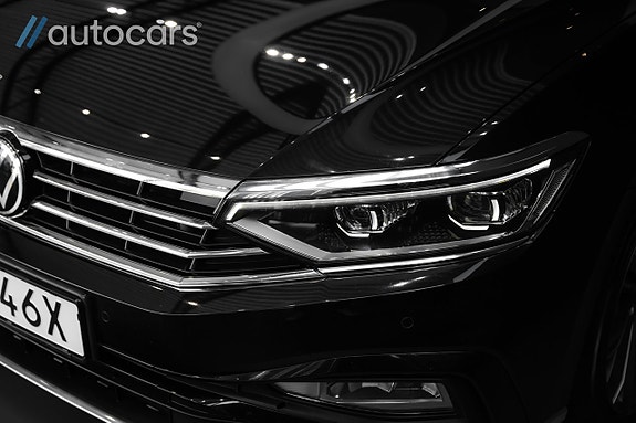 Volkswagen Passat 9 of 30