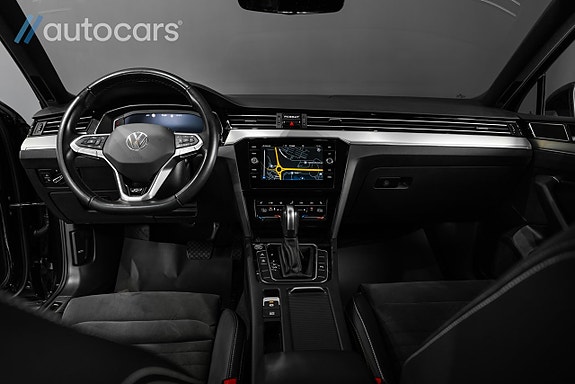 Volkswagen Passat 27 of 30