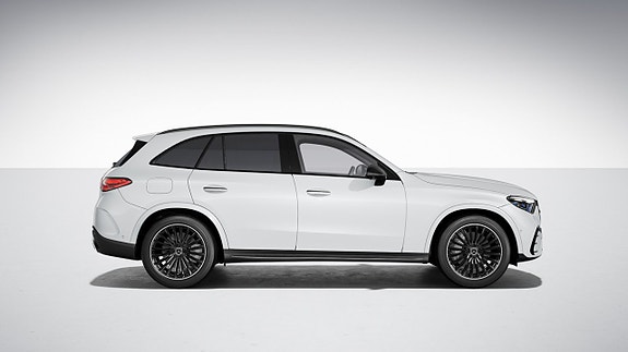 Mercedes-Benz GLC400 e 2 of 5