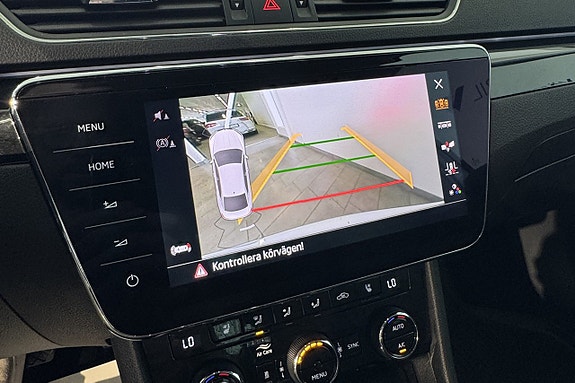 Skoda Superb 14 of 17