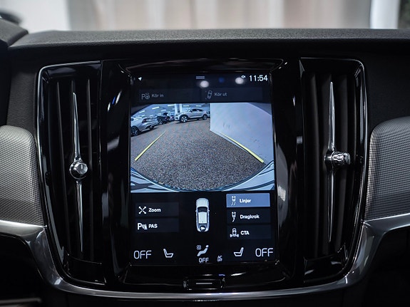 Volvo S90 15 of 19