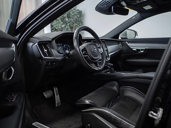 Volvo S90 3 of 5