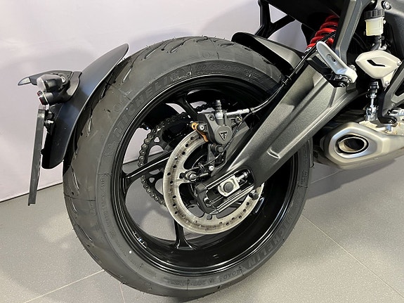 Triumph TRIDENT 660 11 of 15