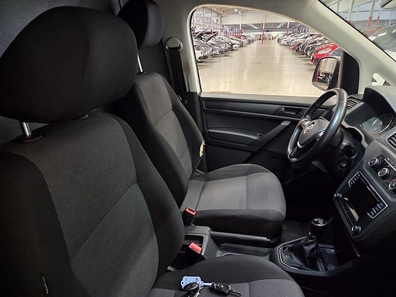 Volkswagen Caddy 4 of 5