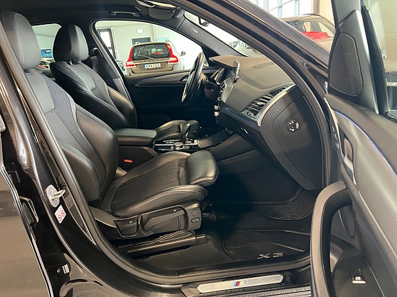 BMW X3 9 of 21