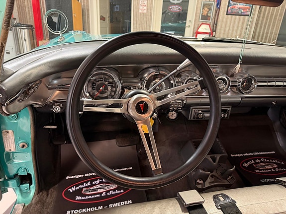 Pontiac Laurentian 20 of 27