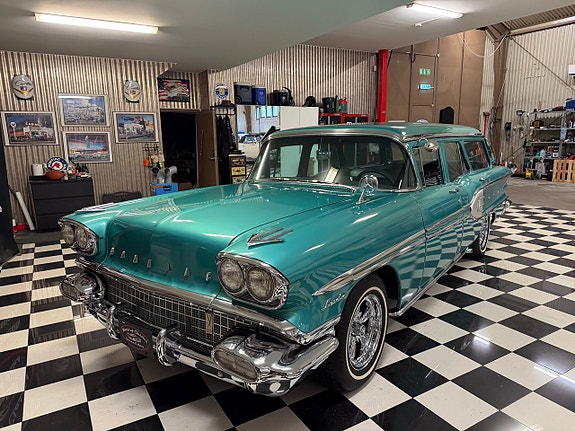 Pontiac Laurentian 11 of 27