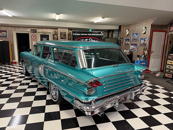 Pontiac Laurentian 7 of 27