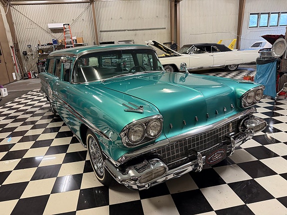 Pontiac Laurentian 13 of 27