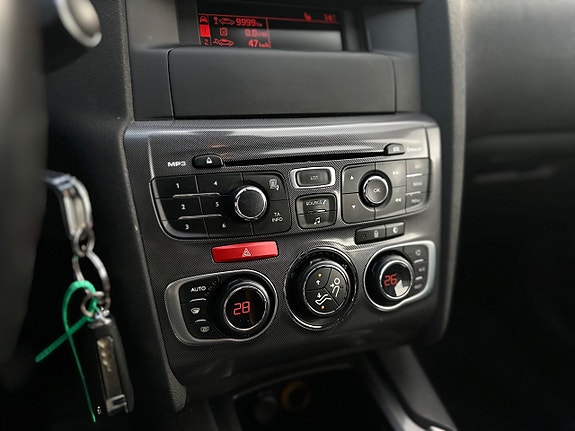 Citroen C4 14 of 21