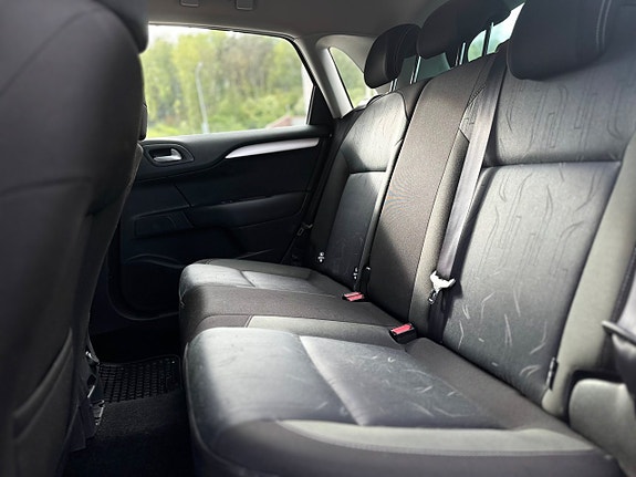 Citroen C4 17 of 21