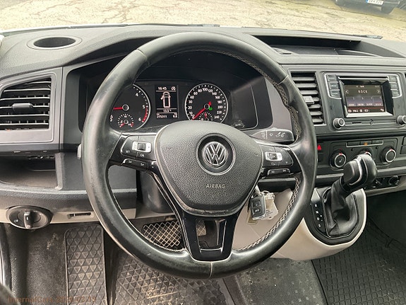 Volkswagen Transporter 14 of 30