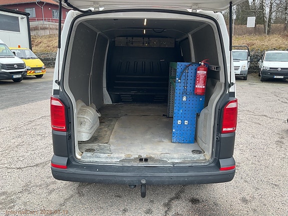 Volkswagen Transporter 9 of 30