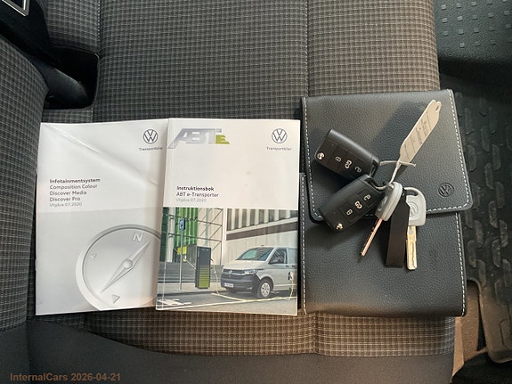 Volkswagen Transporter 18 of 23