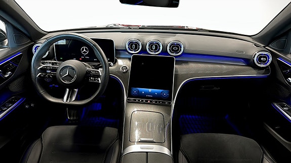 Mercedes-Benz C300 e 4 of 5