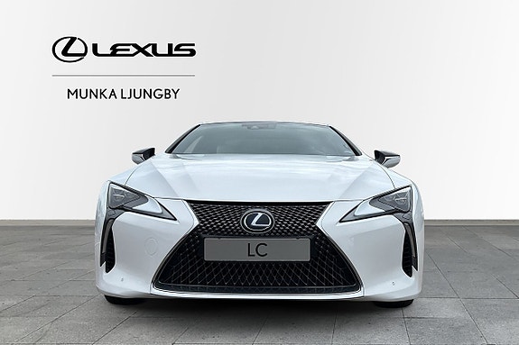Lexus LC500h 5 of 5