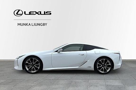 Lexus LC500h 3 of 5