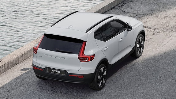 Volvo EX40 17 of 30