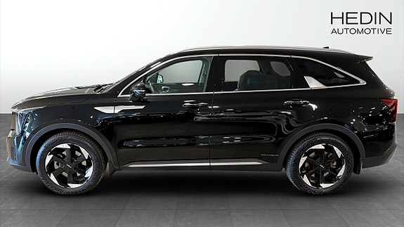 Kia Sorento 4 of 12