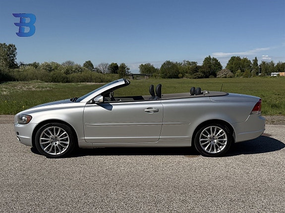Volvo C70 4 of 5