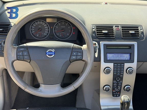 Volvo C70 11 of 17