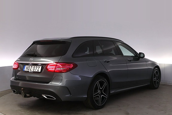 Mercedes-Benz C300 5 of 5