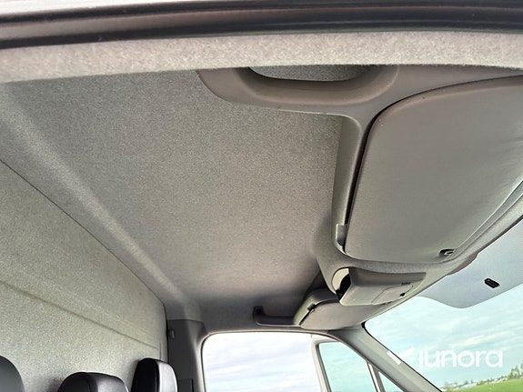 Volkswagen Crafter 27 of 29