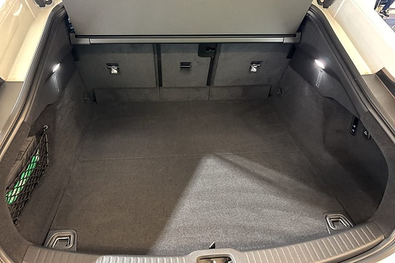Volvo ES90 30 of 30