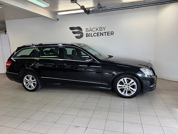 Mercedes-Benz E220 7 of 13