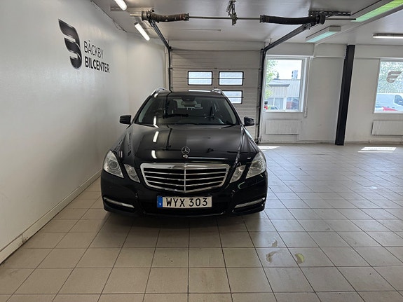 Mercedes-Benz E220 8 of 13