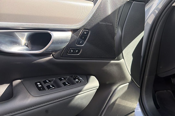Volvo V90 22 of 30